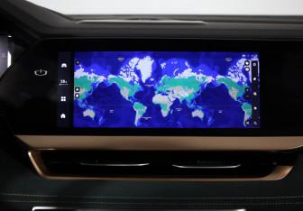 Подержанный автомобиль Geely Monjaro 2023 года (18 фото)