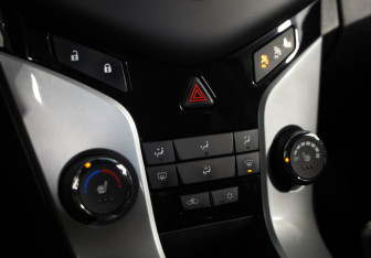Подержанный автомобиль Chevrolet Cruze Sedan 2013 года (13 фото)