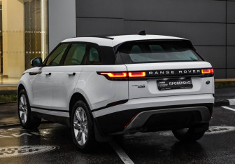 Подержанный автомобиль Land Rover Range Rover Velar 2018 года (7 фото)