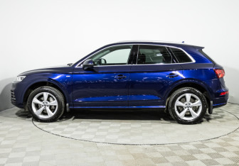 Подержанный автомобиль Audi Q5 2017 года (8 фото)