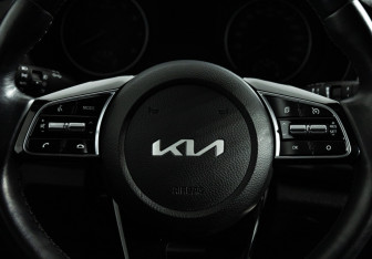Подержанный автомобиль Kia Seltos 2022 года (23 фото)