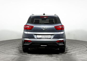 Подержанный автомобиль Hyundai Creta 2018 года (6 фото)