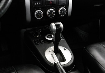 Подержанный автомобиль Nissan X-Trail 2011 года (11 фото)