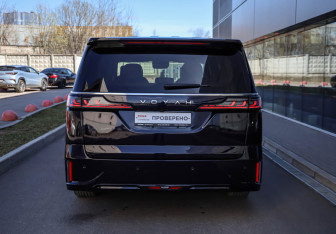 Подержанный автомобиль Voyah Dream 2023 года (5 фото)