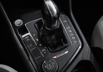 Подержанный автомобиль Volkswagen Tiguan 2019 года (17 фото)