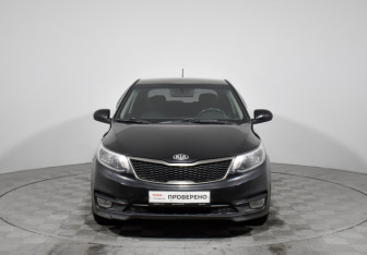 Подержанный автомобиль Kia Rio Hatchback 2016 года (2 фото)