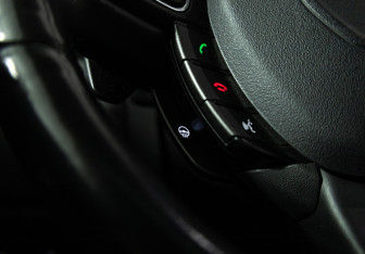 Подержанный автомобиль Land Rover Range Rover Evoque 2015 года (21 фото)