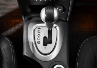 Подержанный автомобиль Nissan Qashqai 2013 года (10 фото)