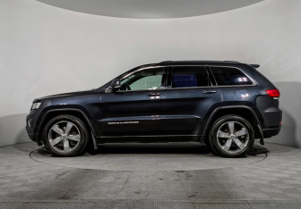 Подержанный автомобиль Jeep Grand Cherokee 2013 года (8 фото)