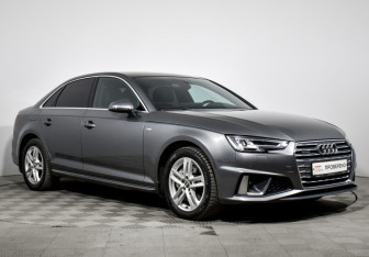 Подержанный автомобиль Audi A4 Sedan 2018 года (3 фото)