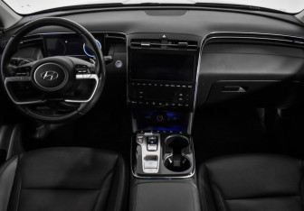 Подержанный автомобиль Hyundai Tucson 2021 года (14 фото)