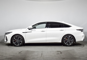 Подержанный автомобиль Chery Arrizo 8 2023 года (8 фото)