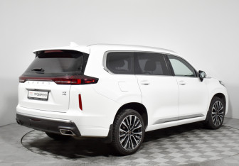 Подержанный автомобиль Exeed VX 2023 года (5 фото)