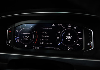 Подержанный автомобиль Volkswagen Tiguan 2019 года (12 фото)