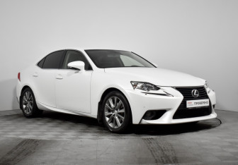 Подержанный автомобиль Lexus IS Sedan 2014 года (3 фото)