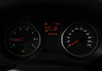 Подержанный автомобиль Citroen C-Elysee 2013 года (12 фото)