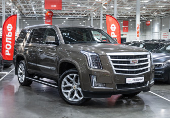 Подержанный автомобиль Cadillac Escalade Suv 2015 года (4 фото)