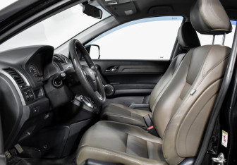 Подержанный автомобиль Honda CR-V 2011 года (10 фото)