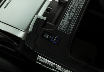 Подержанный автомобиль Toyota Land Cruiser Suv 2018 года (16 фото)