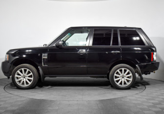 Подержанный автомобиль Land Rover Range Rover 2006 года (8 фото)