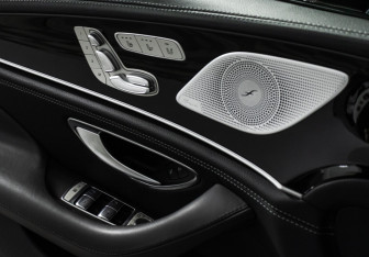 Подержанный автомобиль Mercedes-Benz AMG GT Liftback 2020 года (24 фото)