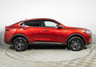 Подержанный автомобиль Haval F7x 2022 года (4 фото)