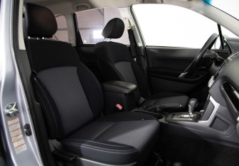 Подержанный автомобиль Subaru Forester Suv 2016 года (10 фото)