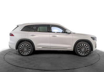 Новый Geely Monjaro 2026 (4 фото)