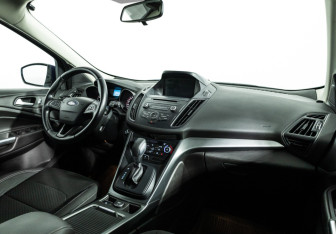 Подержанный автомобиль Ford Kuga 2017 года (9 фото)