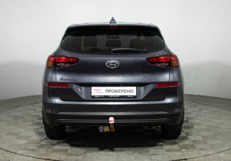 Подержанный автомобиль Hyundai Tucson 2019 года (6 фото)
