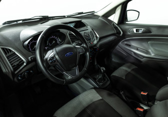 Подержанный автомобиль Ford EcoSport 2014 года (11 фото)