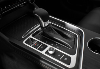 Подержанный автомобиль Omoda S5 2023 года (11 фото)