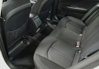 Подержанный автомобиль Kia Optima Sedan 2019 года (11 фото)