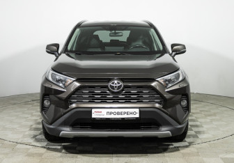 Подержанный автомобиль Toyota RAV4 2020 года (2 фото)