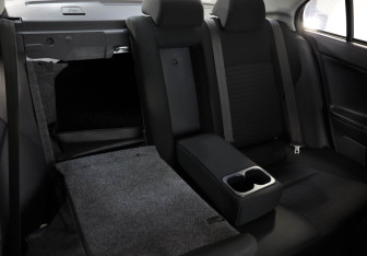 Подержанный автомобиль Mitsubishi Lancer Sedan 2012 года (22 фото)