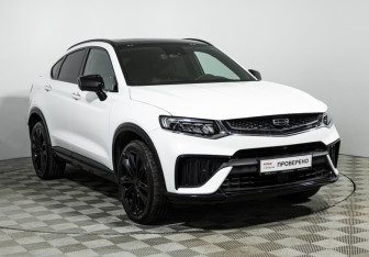 Подержанный автомобиль Geely Tugella 2023 года (3 фото)