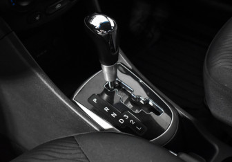 Подержанный автомобиль Hyundai Solaris Sedan 2011 года (11 фото)