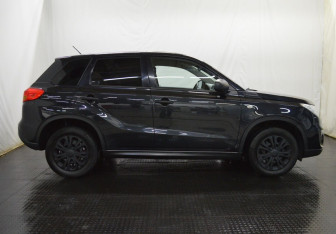 Подержанный автомобиль Suzuki Vitara 2016 года (4 фото)