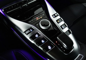 Подержанный автомобиль Mercedes-Benz AMG GT Liftback 2020 года (19 фото)