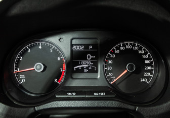 Подержанный автомобиль Volkswagen Polo Sedan 2017 года (12 фото)