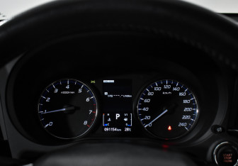 Подержанный автомобиль Mitsubishi Outlander 2019 года (18 фото)