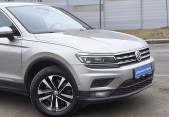 Подержанный автомобиль Volkswagen Tiguan 2019 года (7 фото)