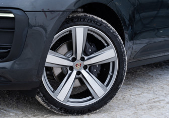 Новый Porsche Macan 2025 (24 фото)