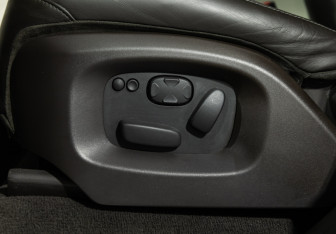 Подержанный автомобиль Land Rover Range Rover Sport 2014 года (21 фото)