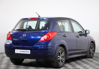 Подержанный автомобиль Nissan Tiida Hatchback 2011 года (5 фото)