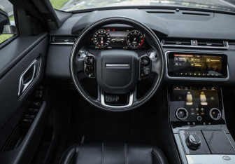 Подержанный автомобиль Land Rover Range Rover Velar 2019 года (15 фото)