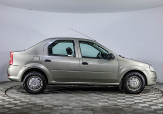 Подержанный автомобиль Renault Logan Sedan 2015 года (4 фото)