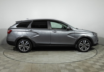 Подержанный автомобиль LADA (ВАЗ) Vesta Wagon 2020 года (4 фото)