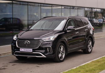 Подержанный автомобиль Hyundai Santa Fe 2018 года (3 фото)