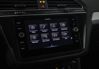 Подержанный автомобиль Volkswagen Tiguan 2021 года (14 фото)